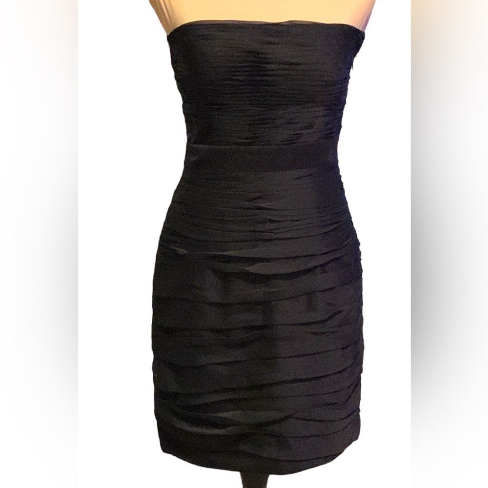 Monique lhuillier Dresses Size 2